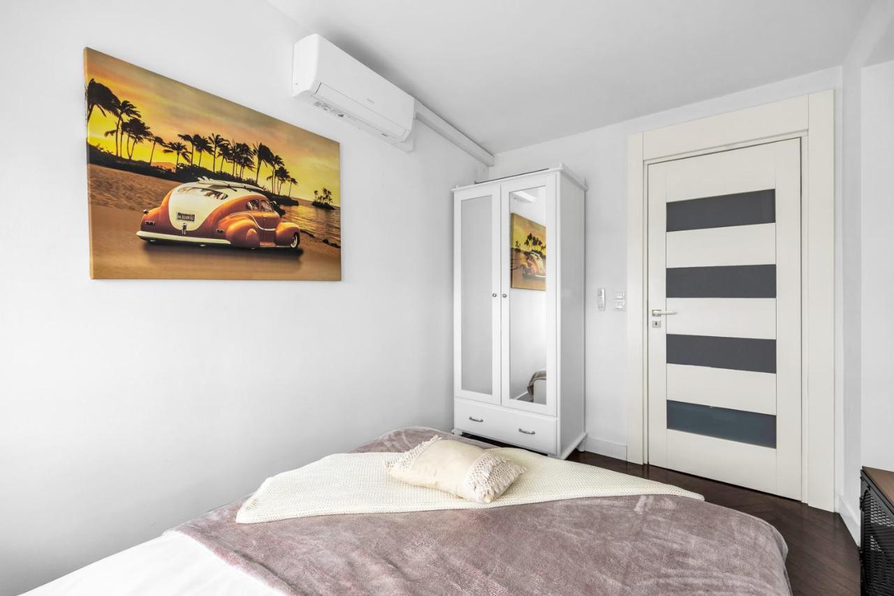 23Rd Floor 3Br Apt With Views Of Warschau Buitenkant foto