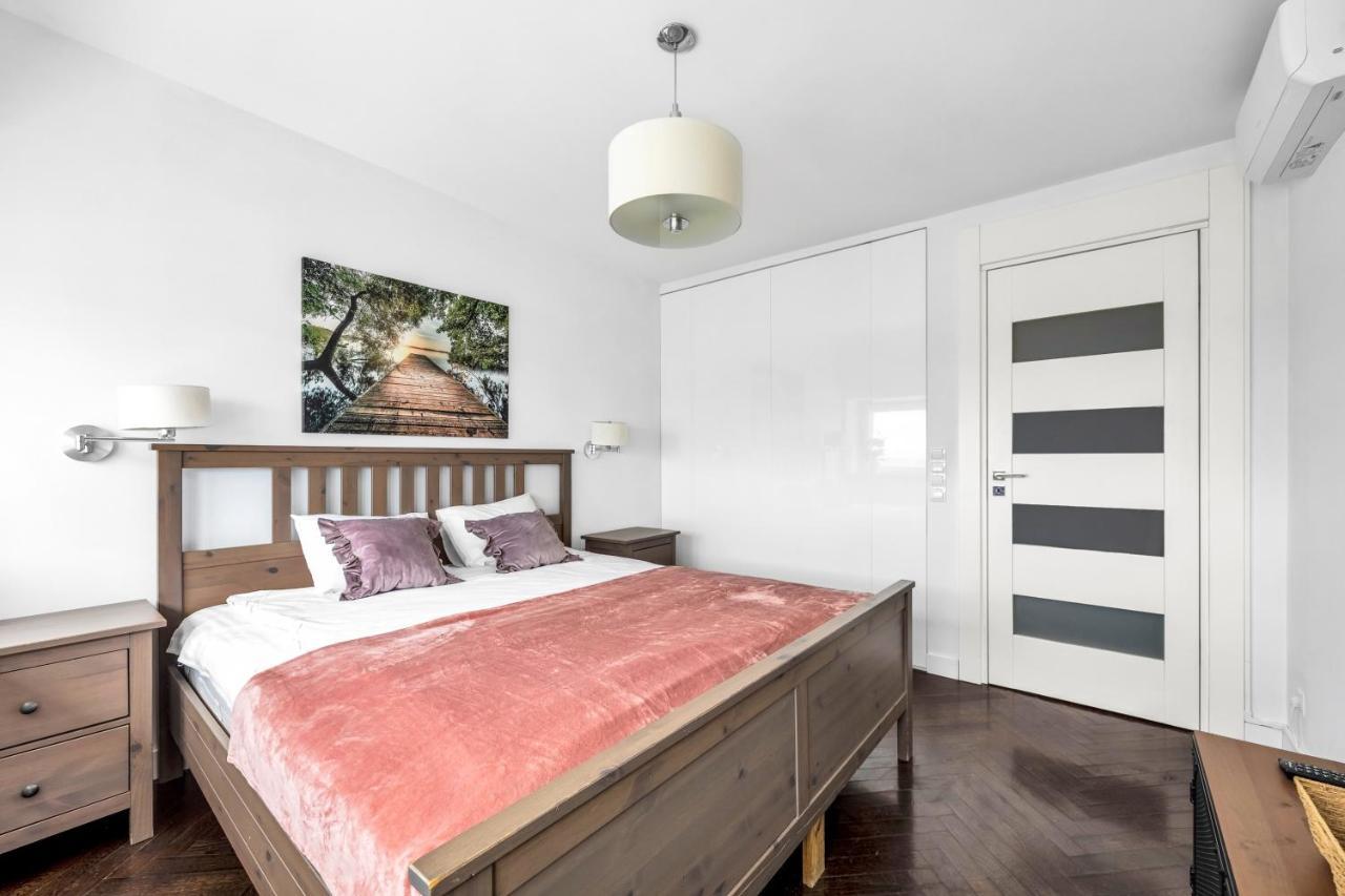 23Rd Floor 3Br Apt With Views Of Warschau Buitenkant foto